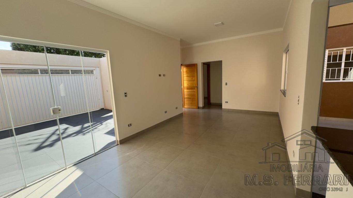 CASA NO Parque Universitário em Assis