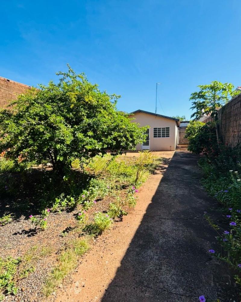 CASA NA Vila Fabiano em Assis