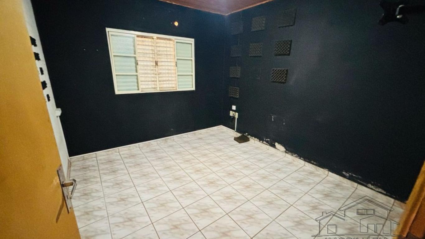 CASA NA Vila Fabiano em Assis