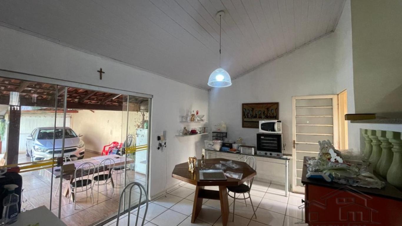 CASA NA Vila Ouro Verde em Assis