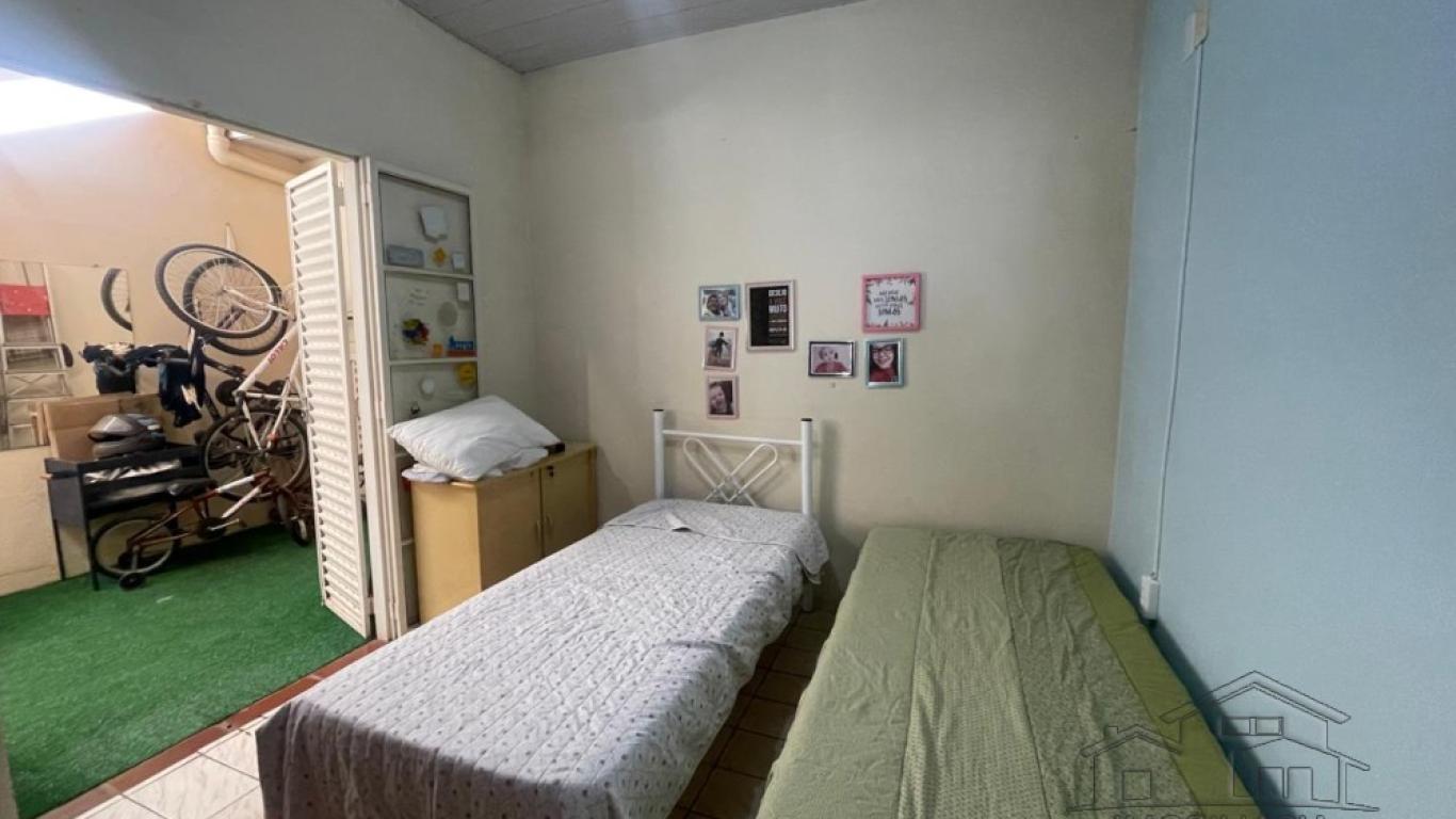 CASA NA Vila Ouro Verde em Assis