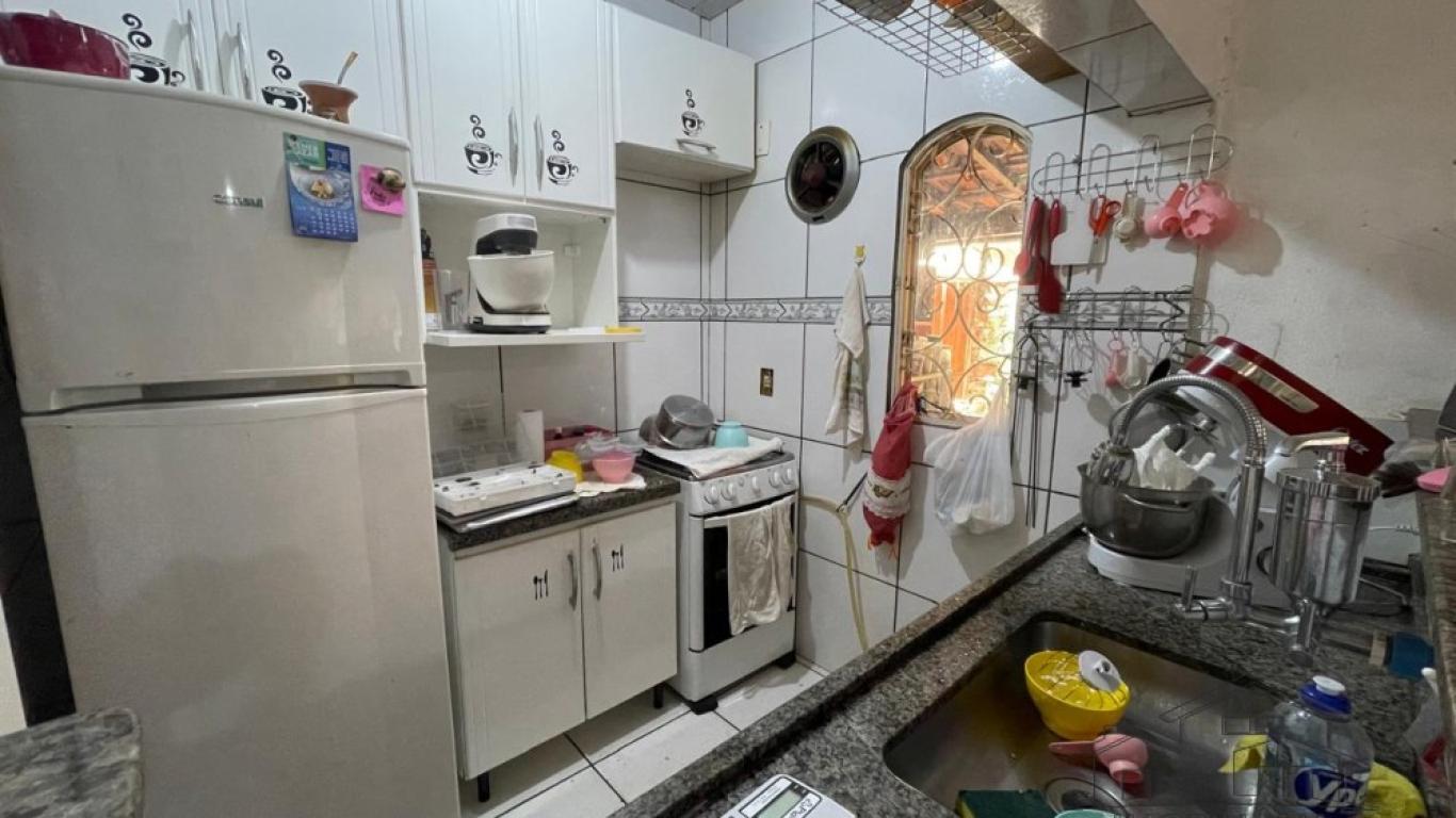 CASA NA Vila Ouro Verde em Assis