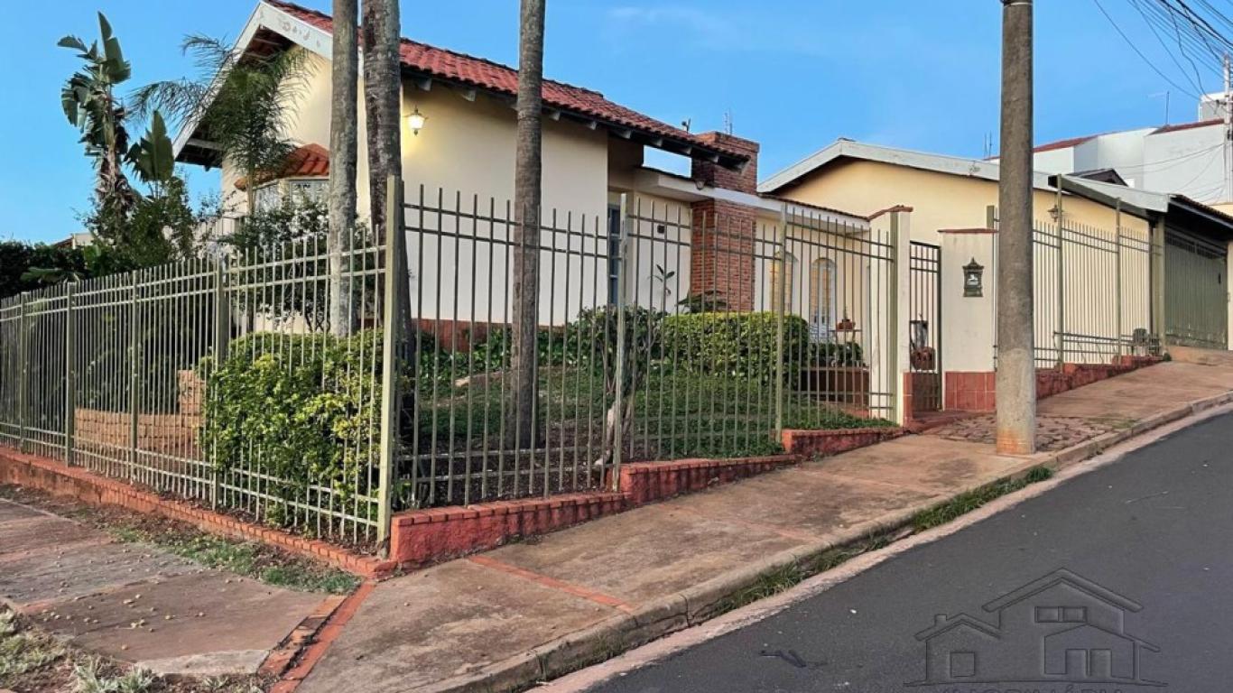 CASA NA Centro em Assis