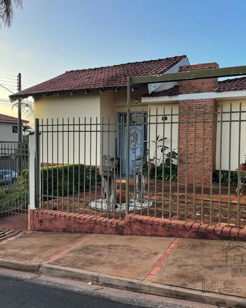 CASA NA Centro em Assis