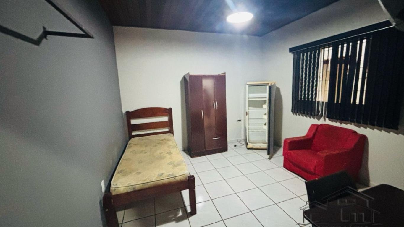 CASA NO Jardim Paulista em Assis