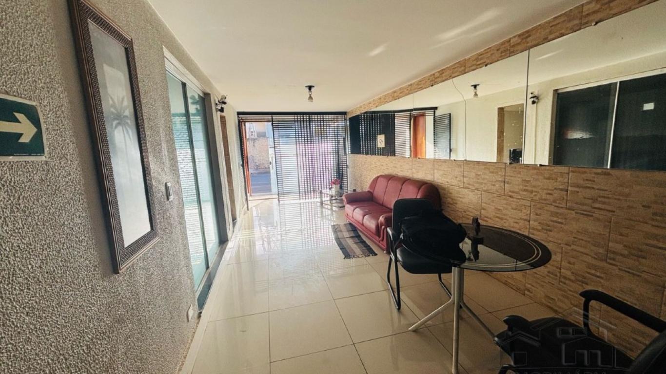 CASA NO Jardim Paulista em Assis