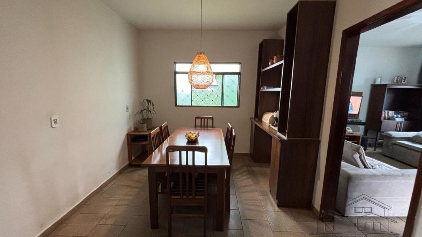 CASA NA Vila Rosangela em Assis
