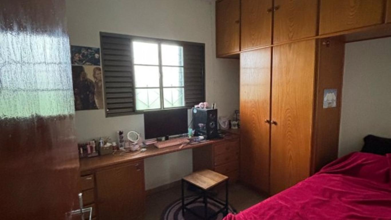 CASA NA Vila Rosangela em Assis