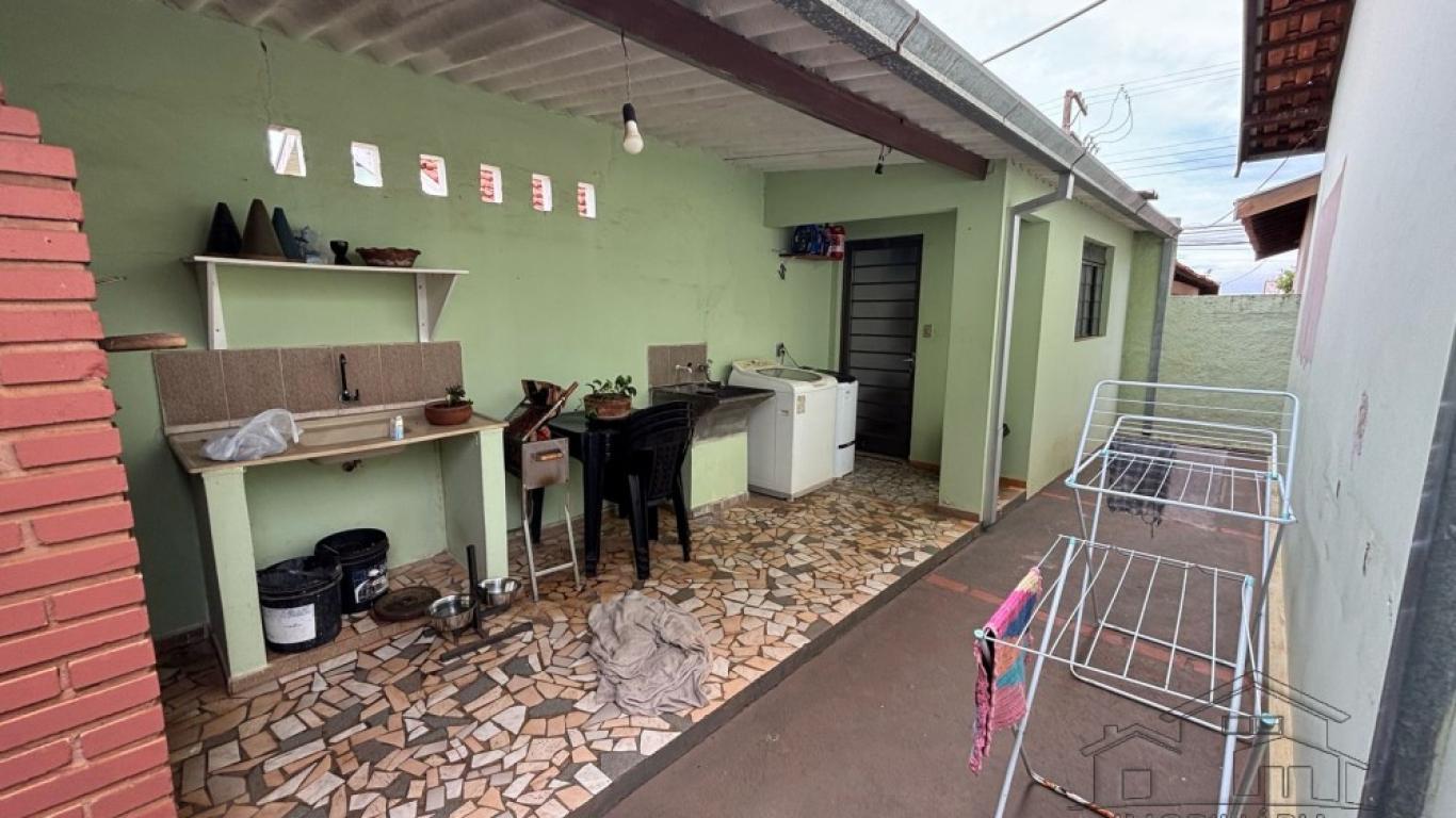 CASA NA Vila Rosangela em Assis