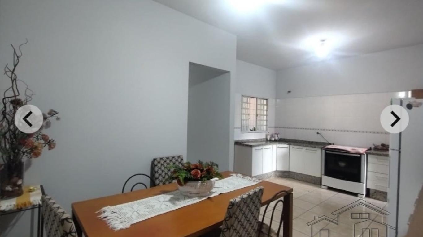 CASA NO Jardim Canadá em Assis