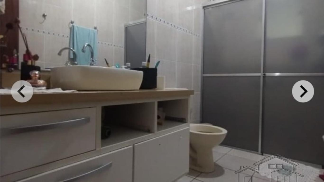 CASA NO Jardim Canadá em Assis