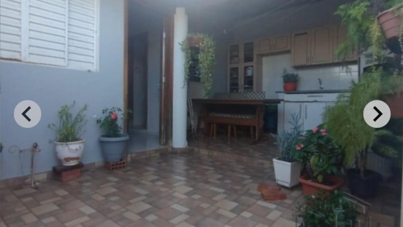 CASA NO Jardim Canadá em Assis