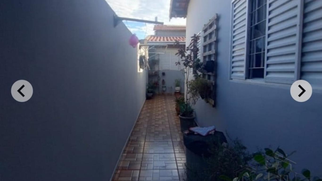 CASA NO Jardim Canadá em Assis