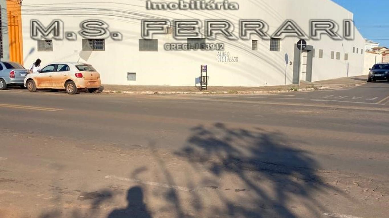 Barracão disponível para locação