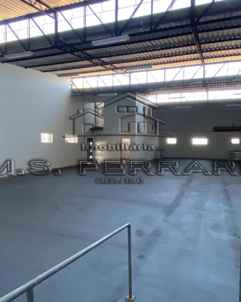 Barracão disponível para locação
