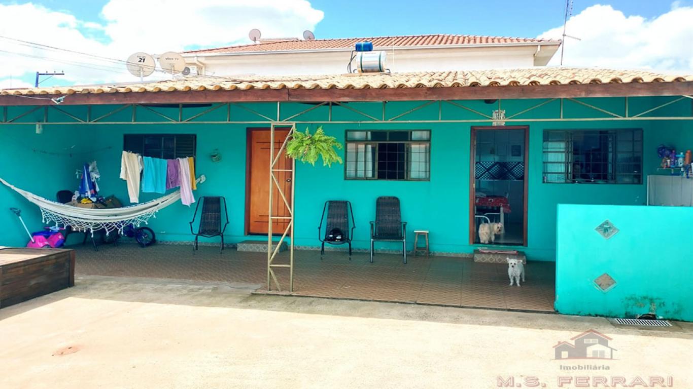 Casa em excelente localização, próximo ao Tênis Clube.