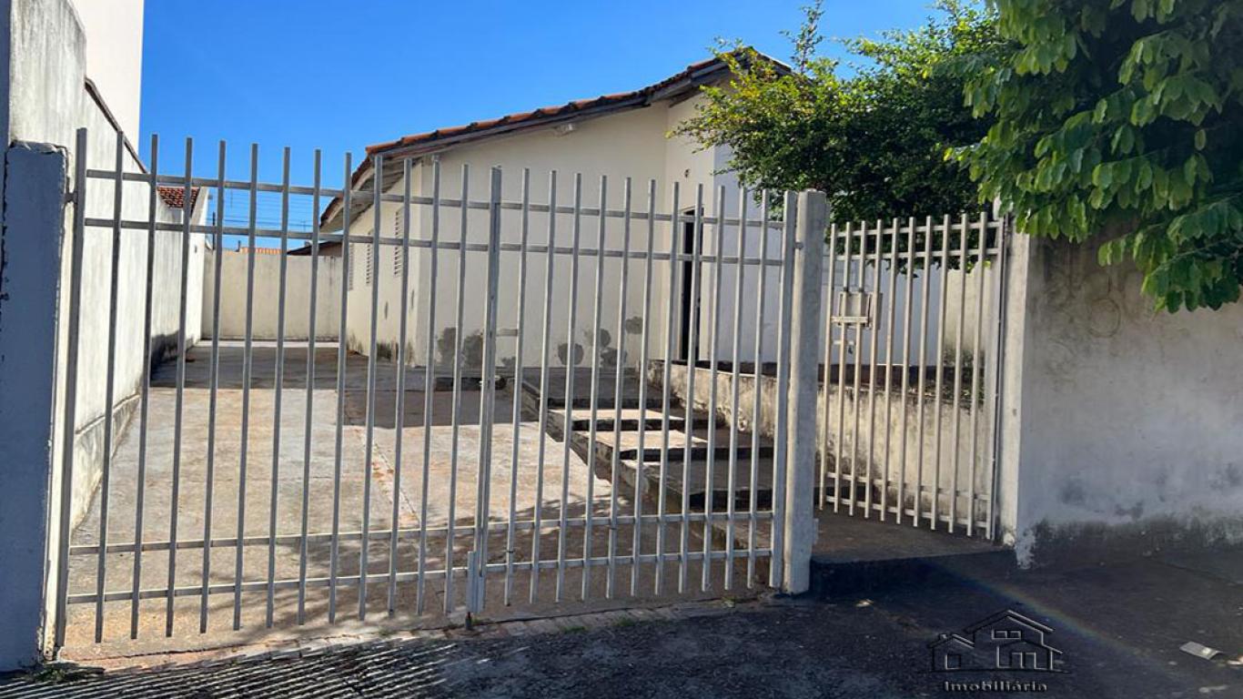 CASA NA Conjunto Habitacional Nelson Marcondes em Assis