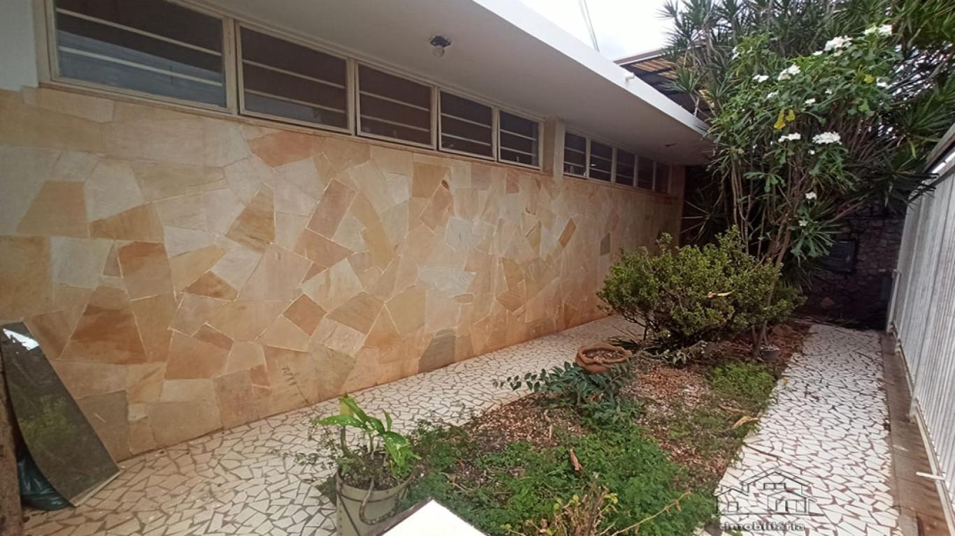 LOCAÇÃO
