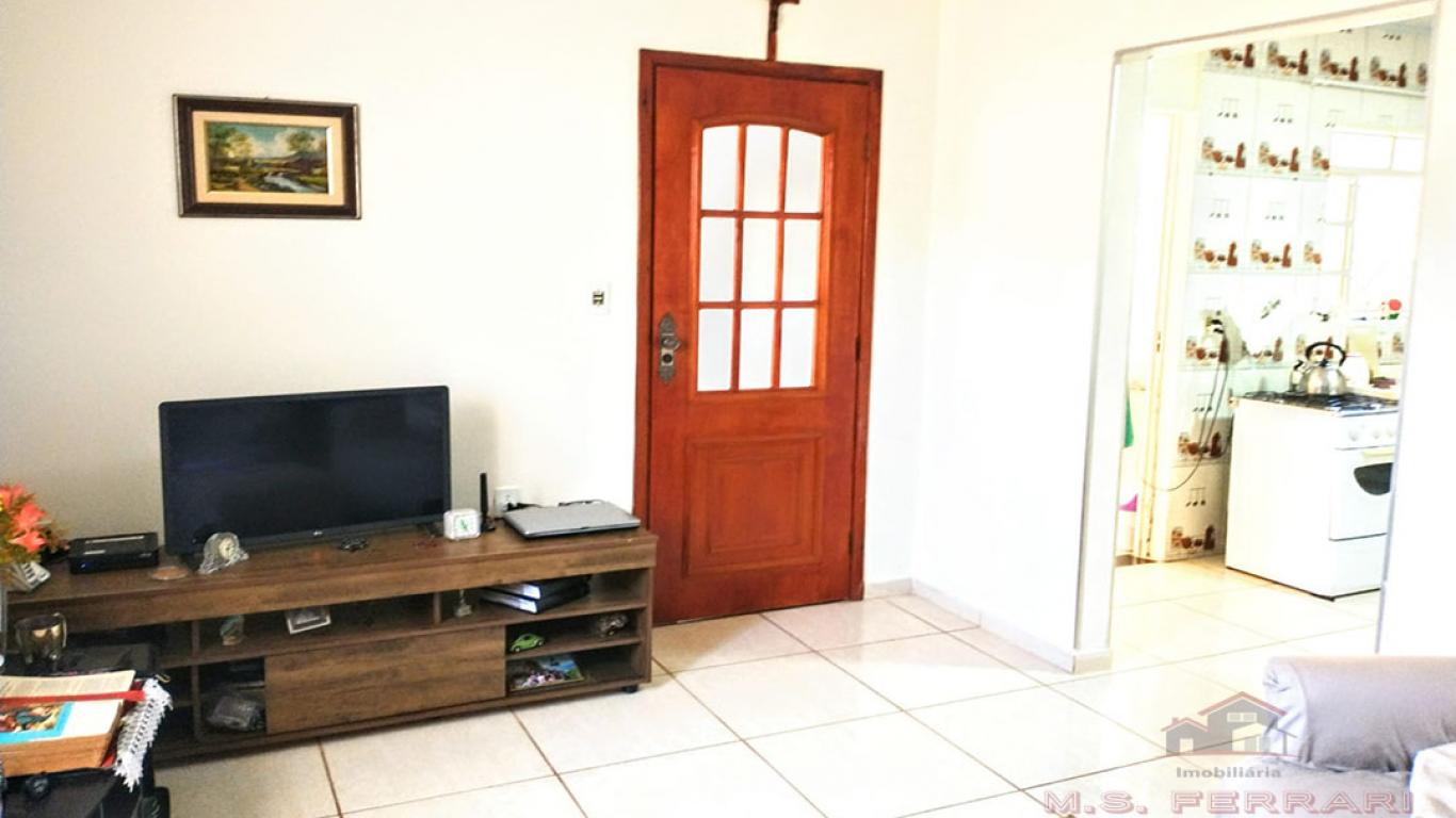 Oportunidade, casa no parque das Flores