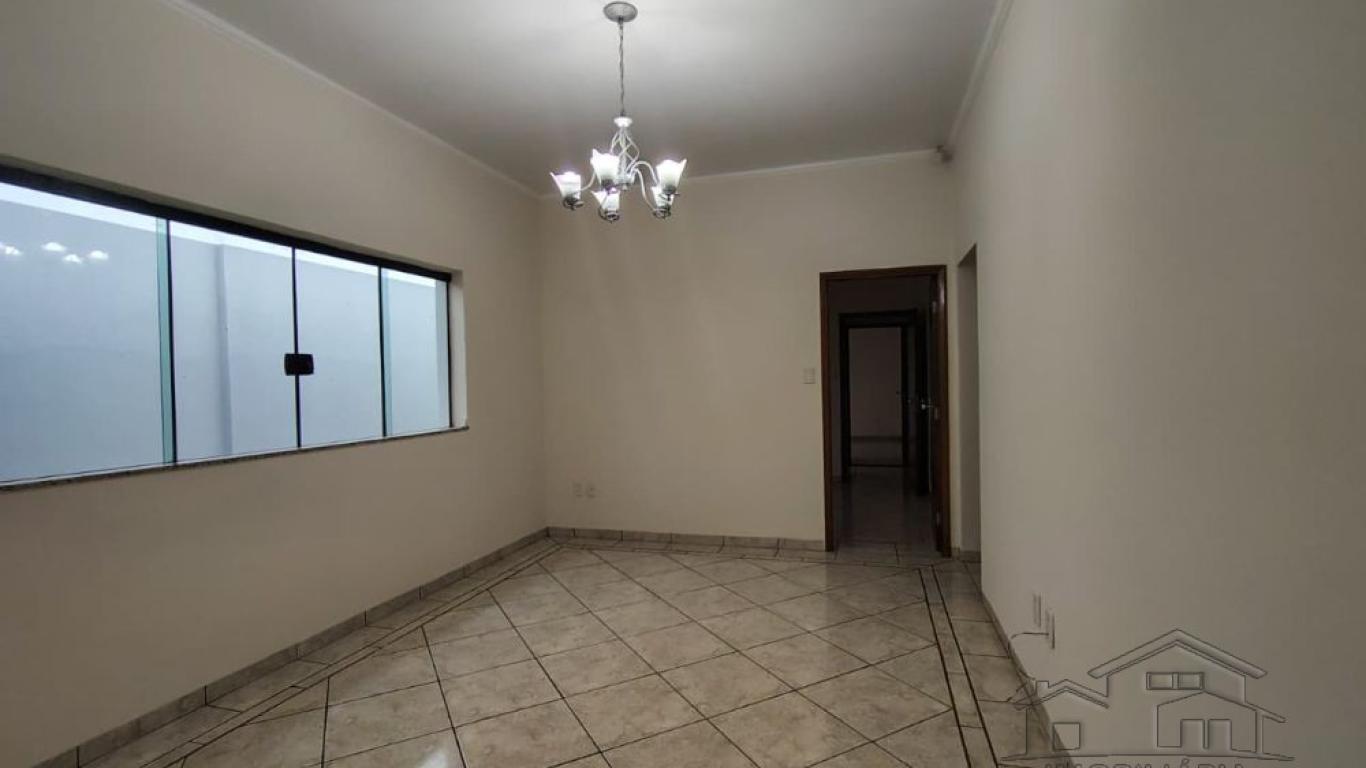 CASA NA Centro em Assis