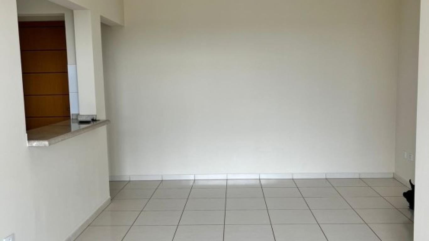 CASA NA Conjunto Habitacional Irmã Catarina em Assis