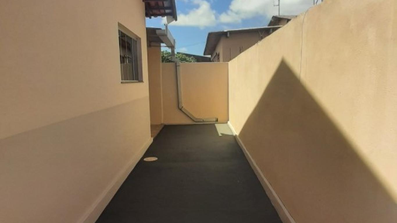 CASA NA Vila Central em Assis