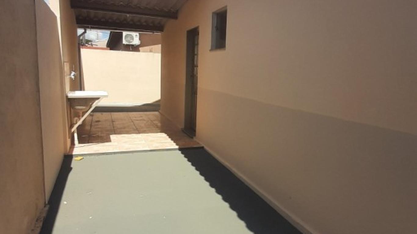 CASA NA Vila Central em Assis