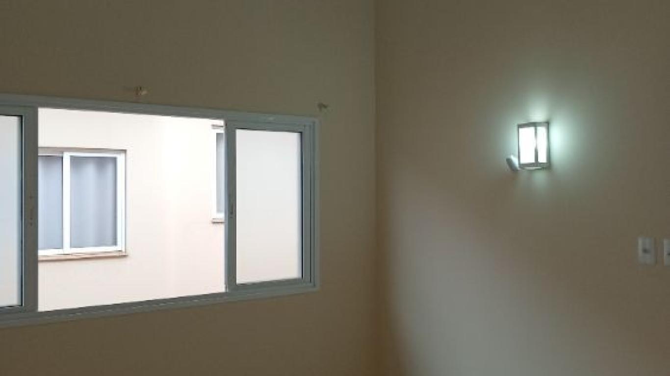 CASA NA Vila Tênis Clube em Assis