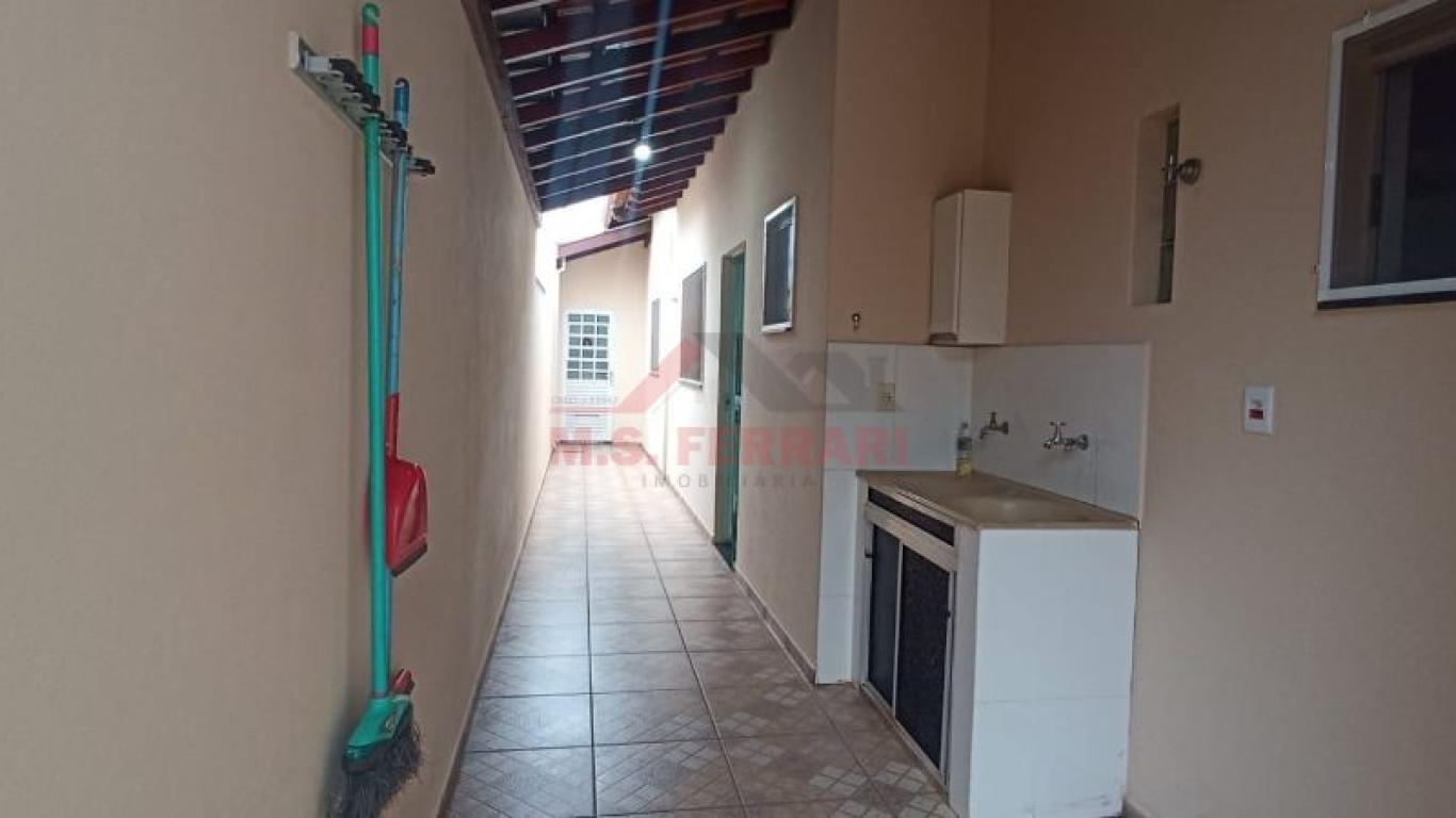 CASA NA Vila Tênis Clube em Assis