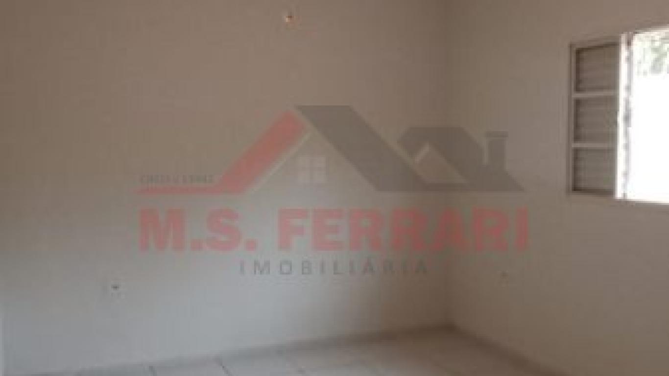 CASA NA Vila Tênis Clube em Assis