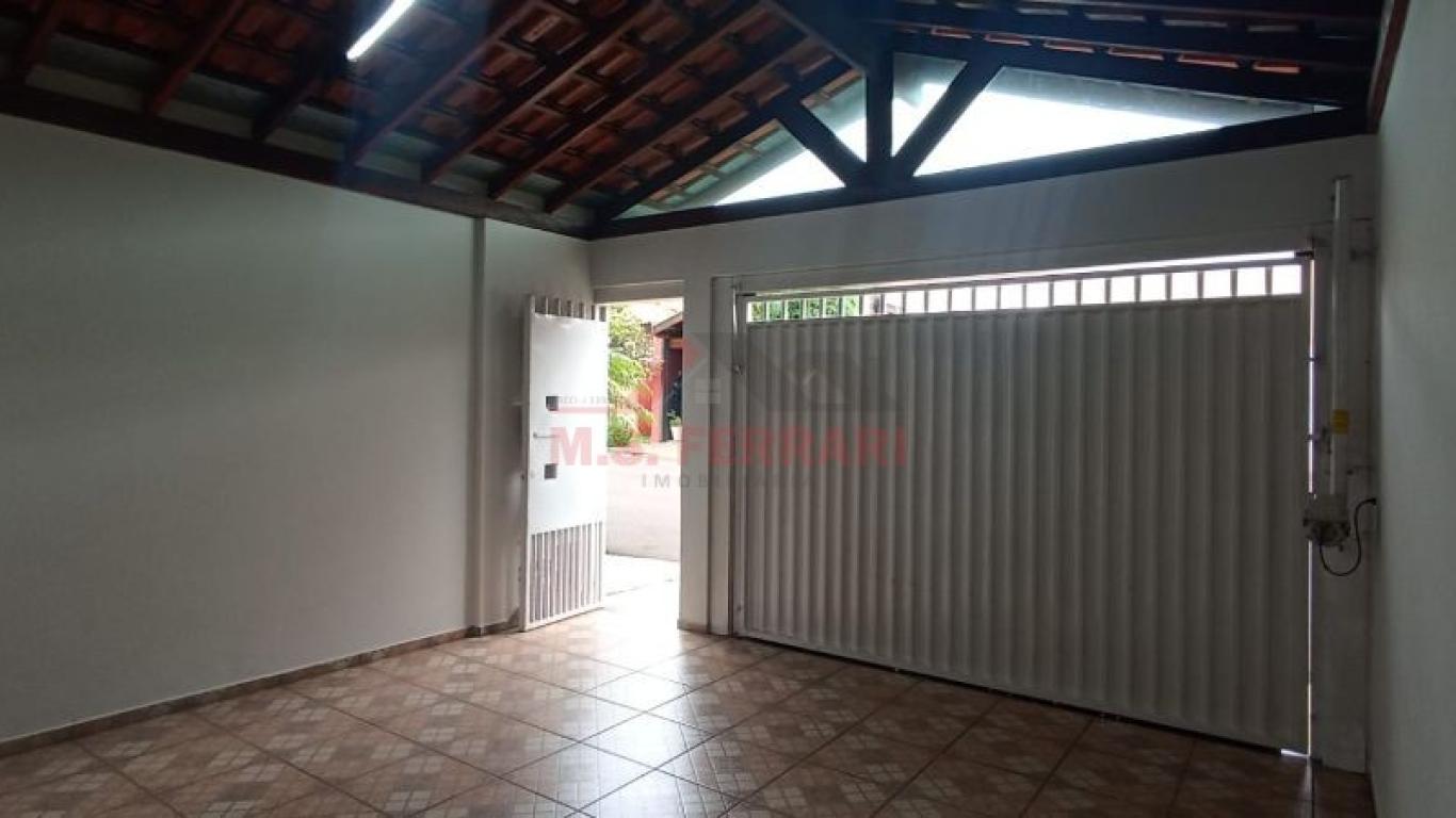 CASA NA Vila Tênis Clube em Assis