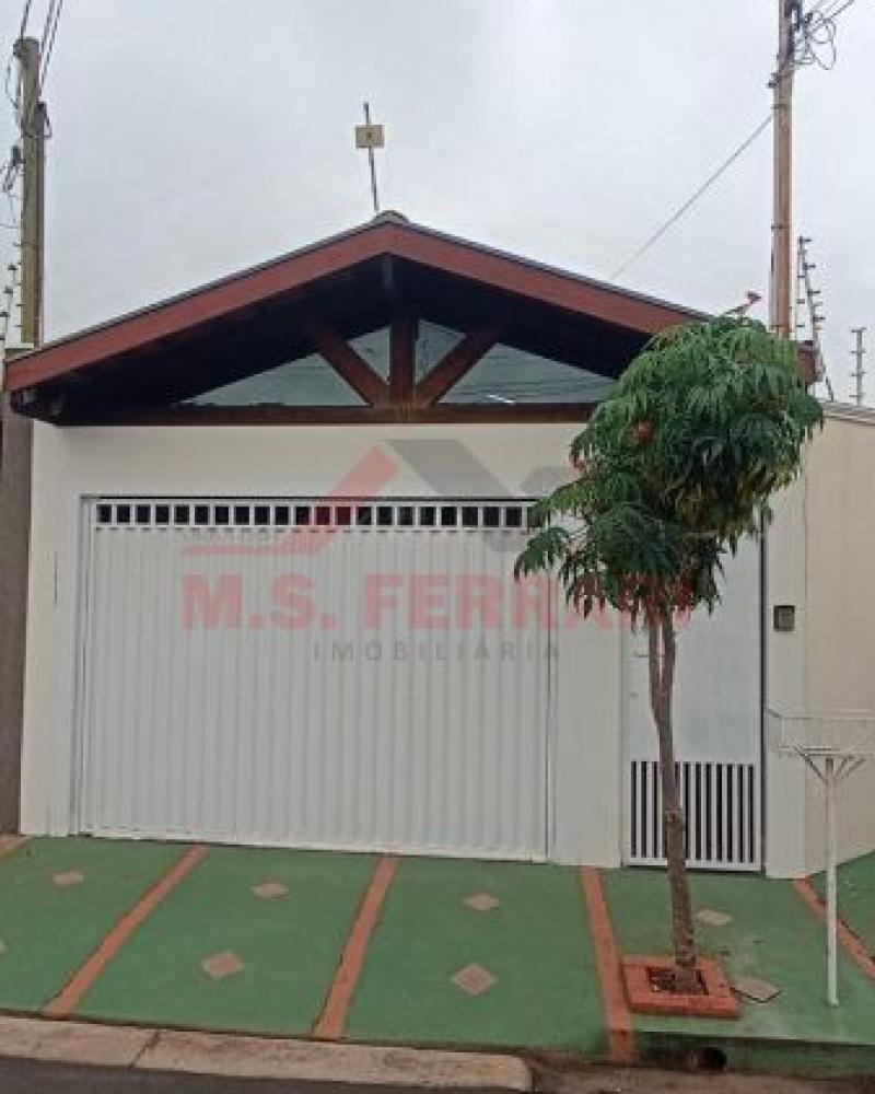 CASA NA Vila Tênis Clube em Assis