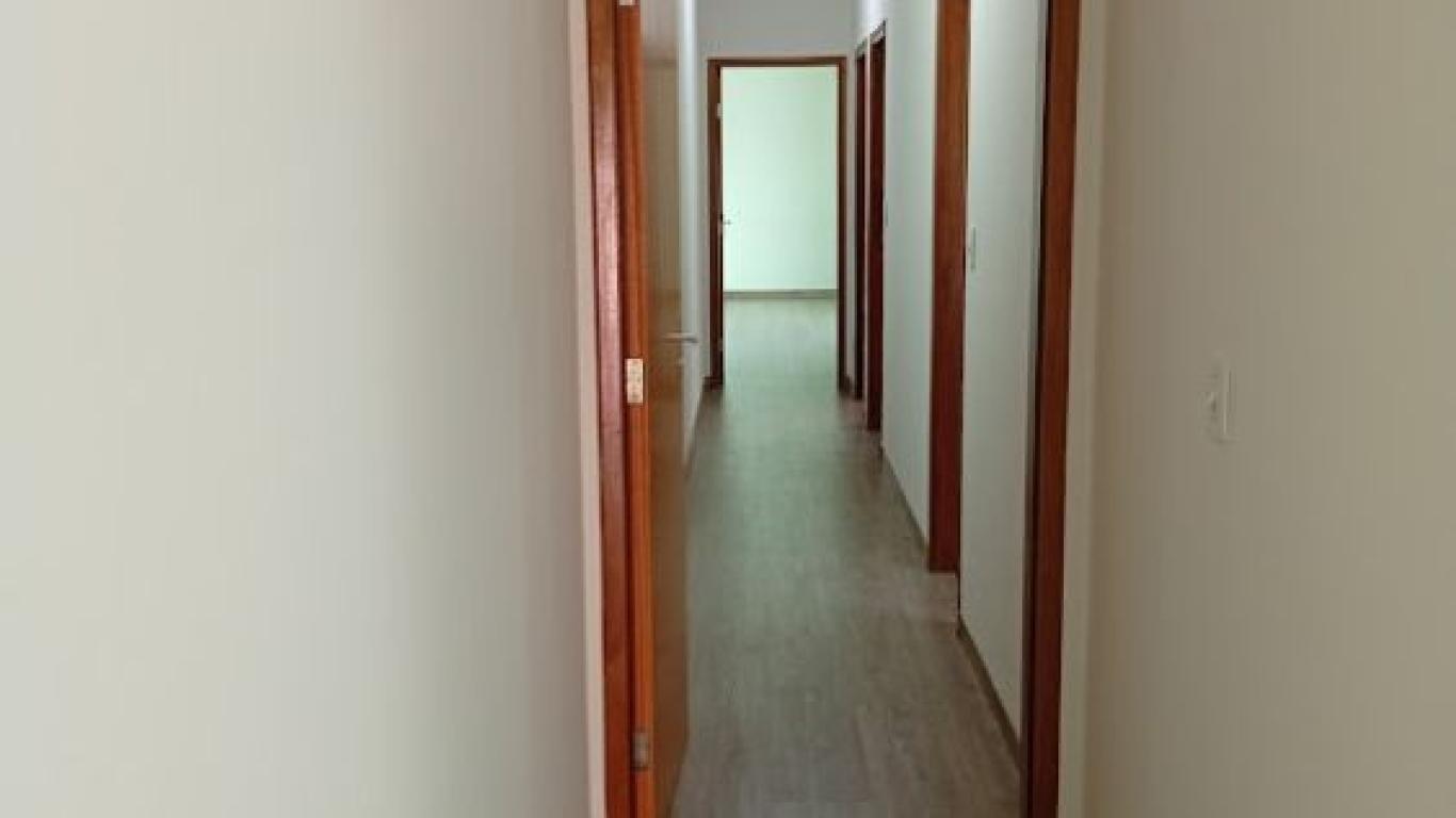 CASA NA Vila Fiuza em Assis