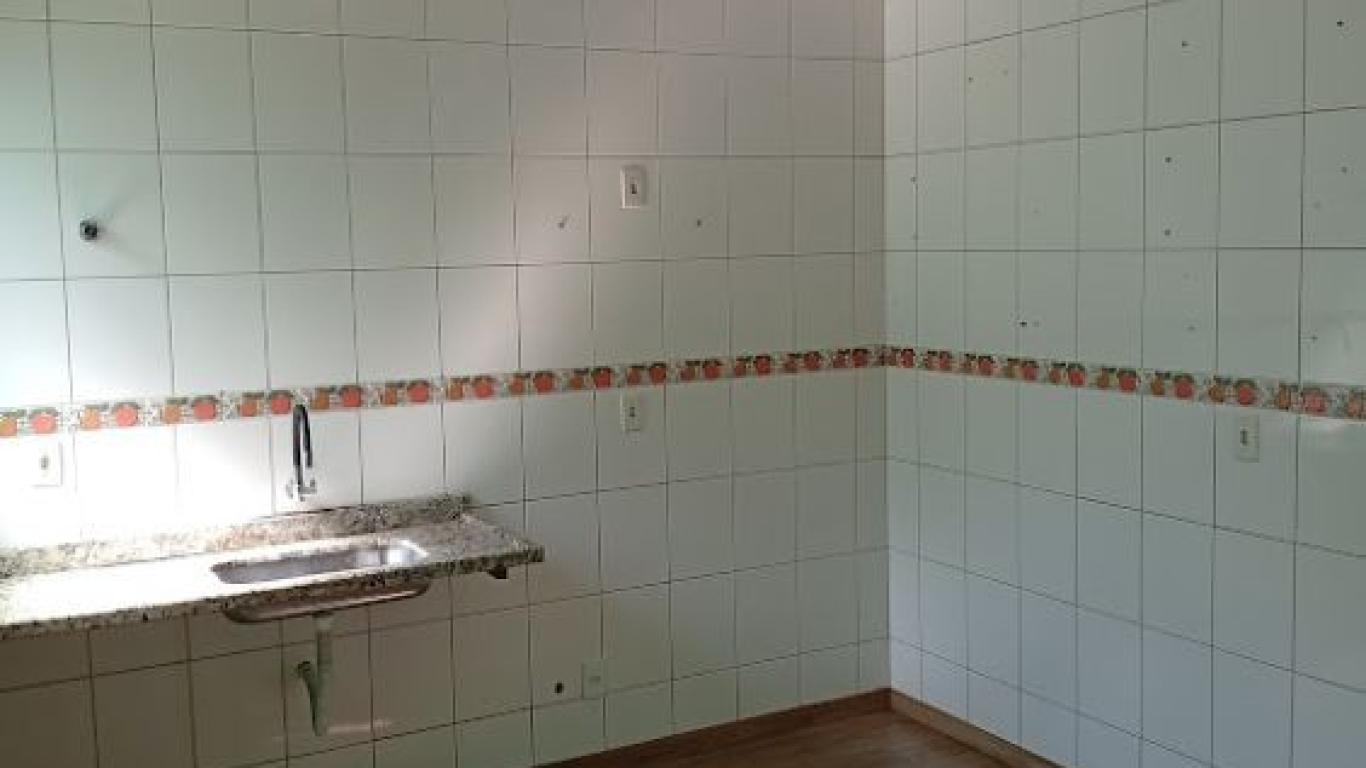 CASA NA Vila Fiuza em Assis