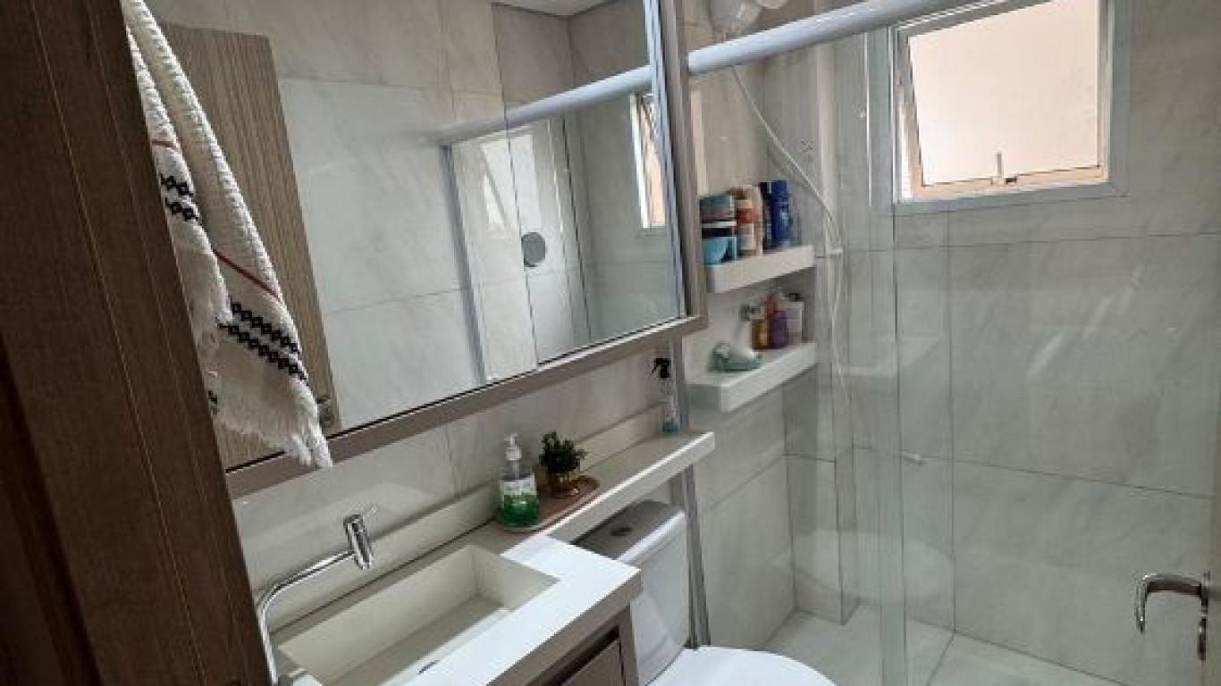 CASA NA Vila Brasileira em Assis
