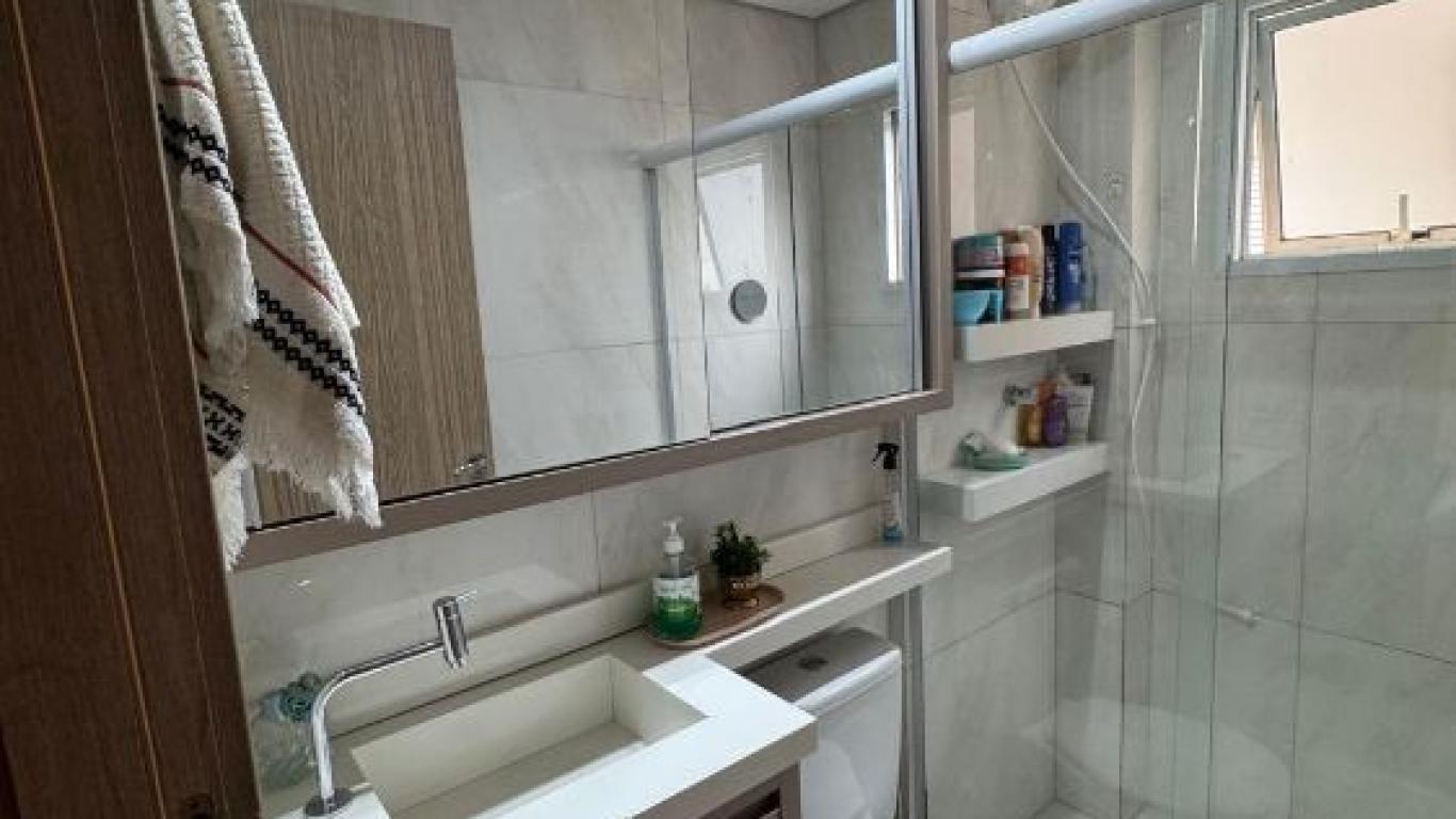CASA NA Vila Brasileira em Assis