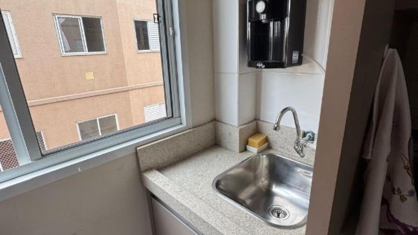 CASA NA Vila Brasileira em Assis