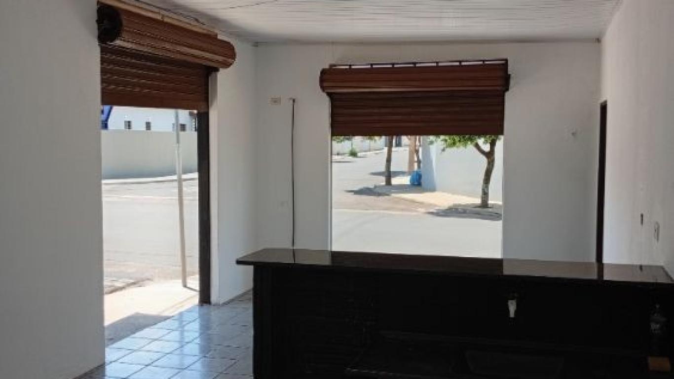 CASA NA Conjunto Habitacional Irmã Catarina em Assis