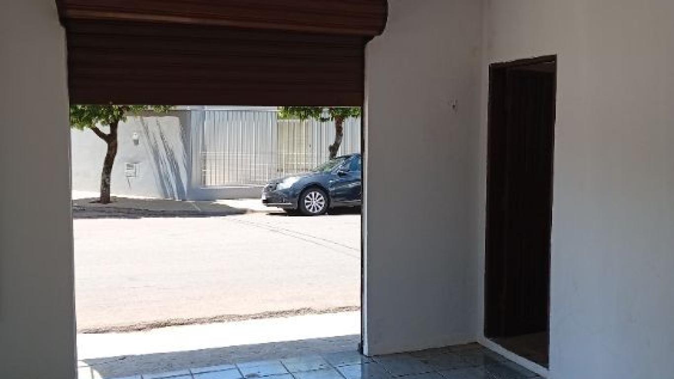 CASA NA Conjunto Habitacional Irmã Catarina em Assis