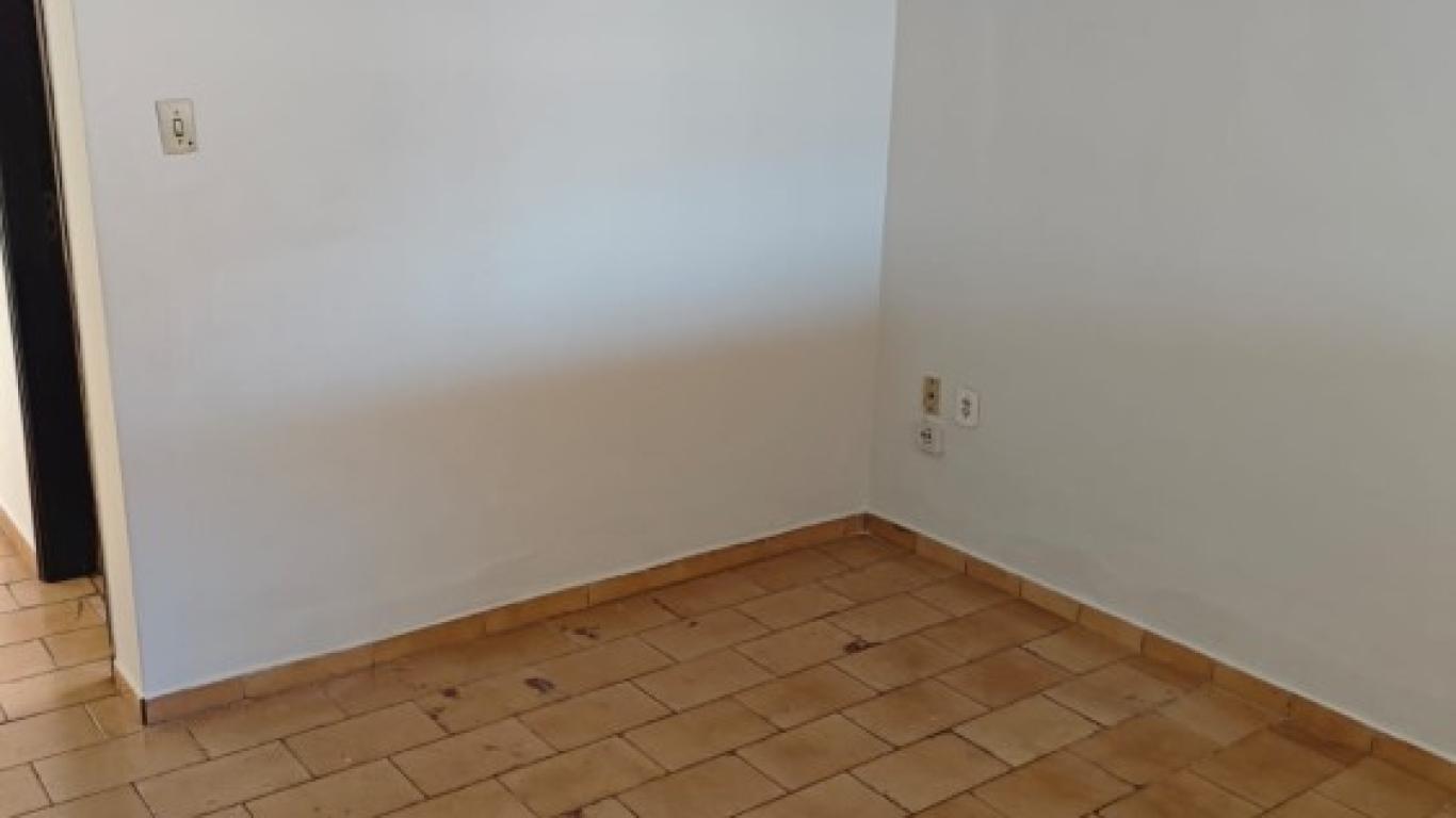 CASA NA Vila Ribeiro em Assis