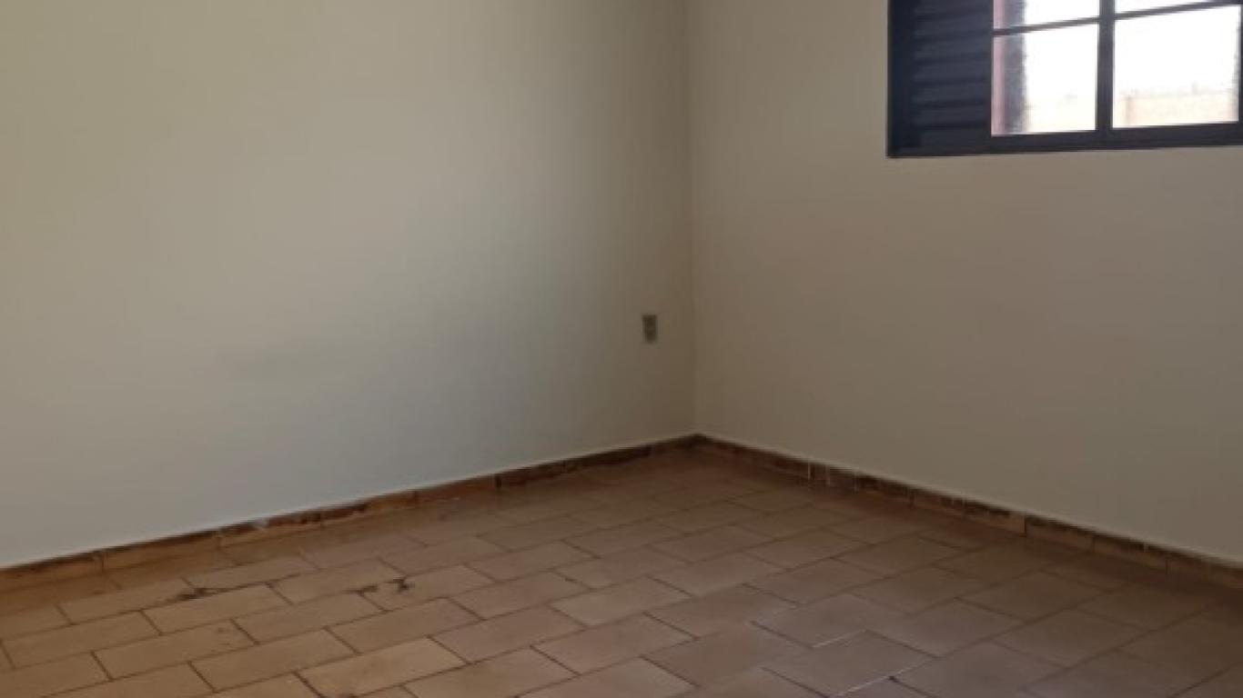 CASA NA Vila Ribeiro em Assis