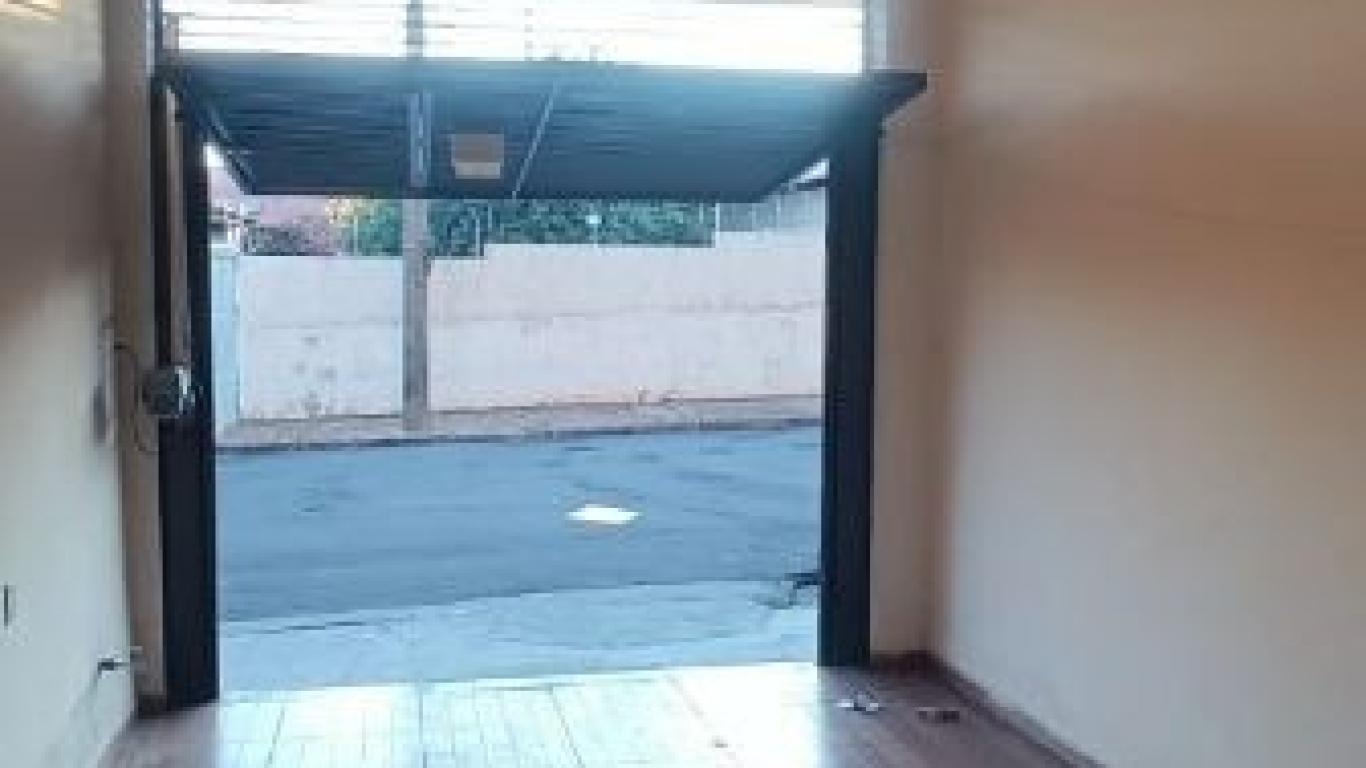 CASA NA Vila Central em Assis