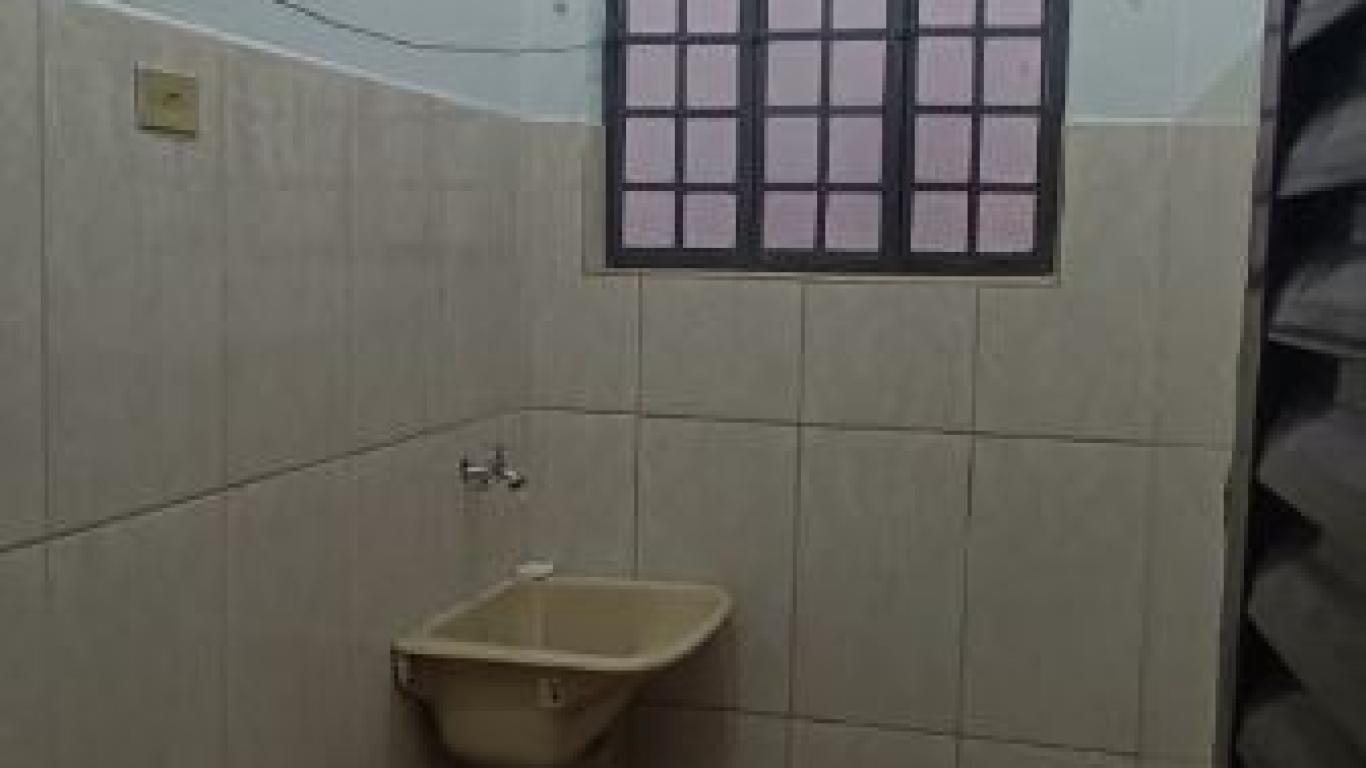 CASA NA Vila Central em Assis