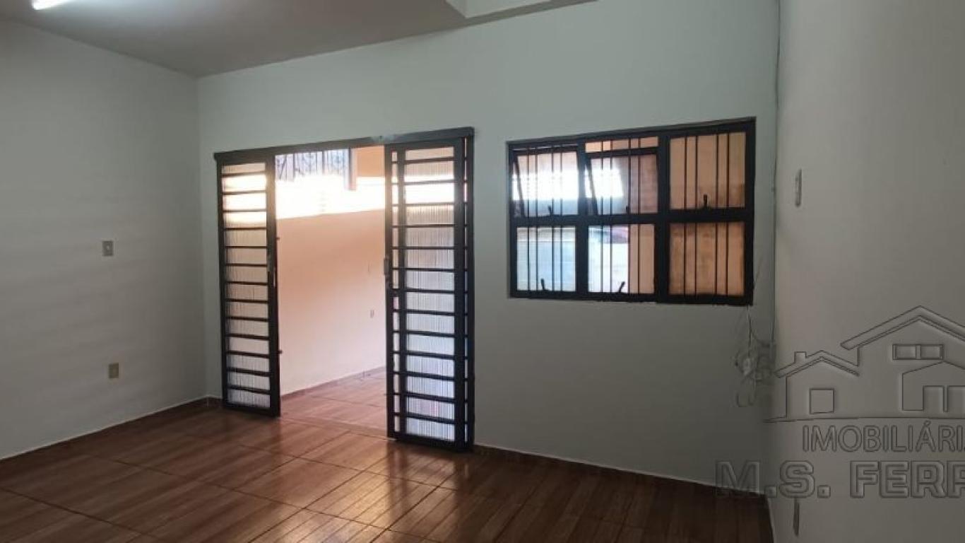 CASA NA Vila Central em Assis