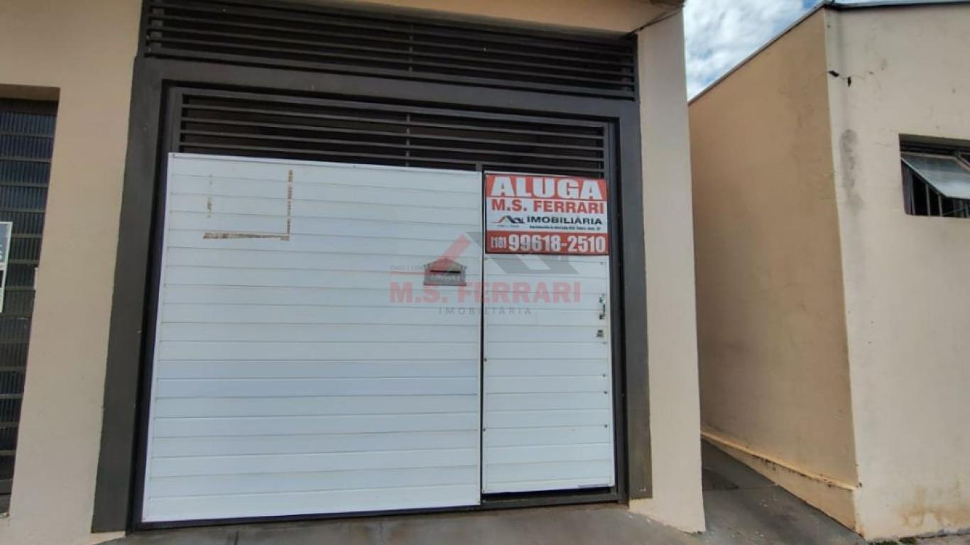 CASA NA Vila Central em Assis