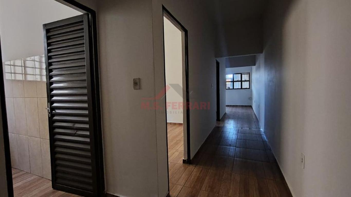 CASA NA Vila Central em Assis