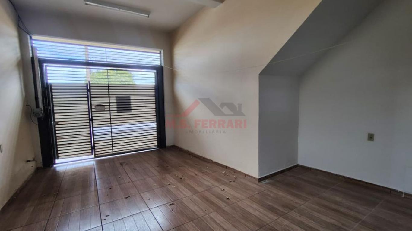 CASA NA Vila Central em Assis