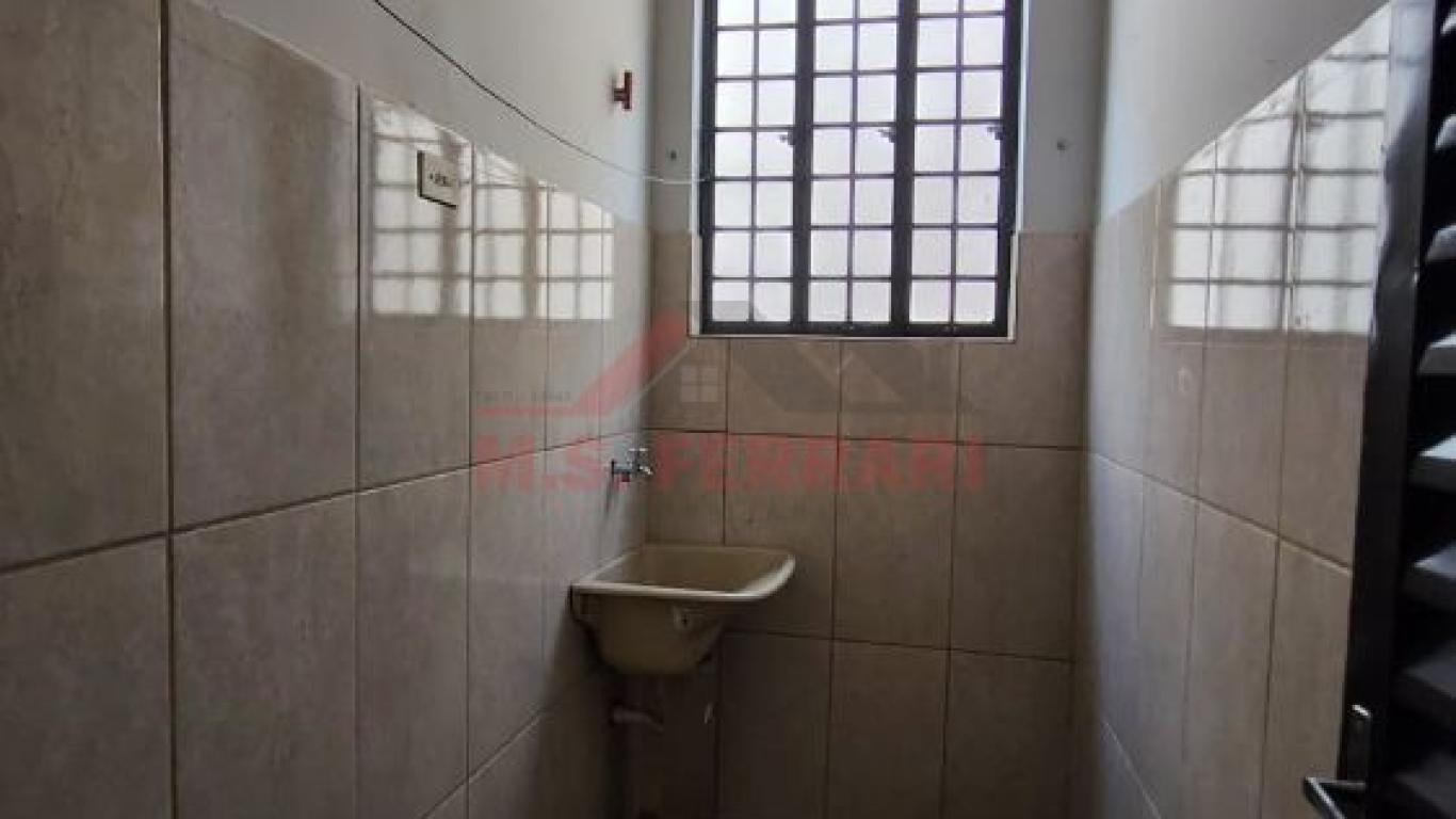 CASA NA Vila Central em Assis