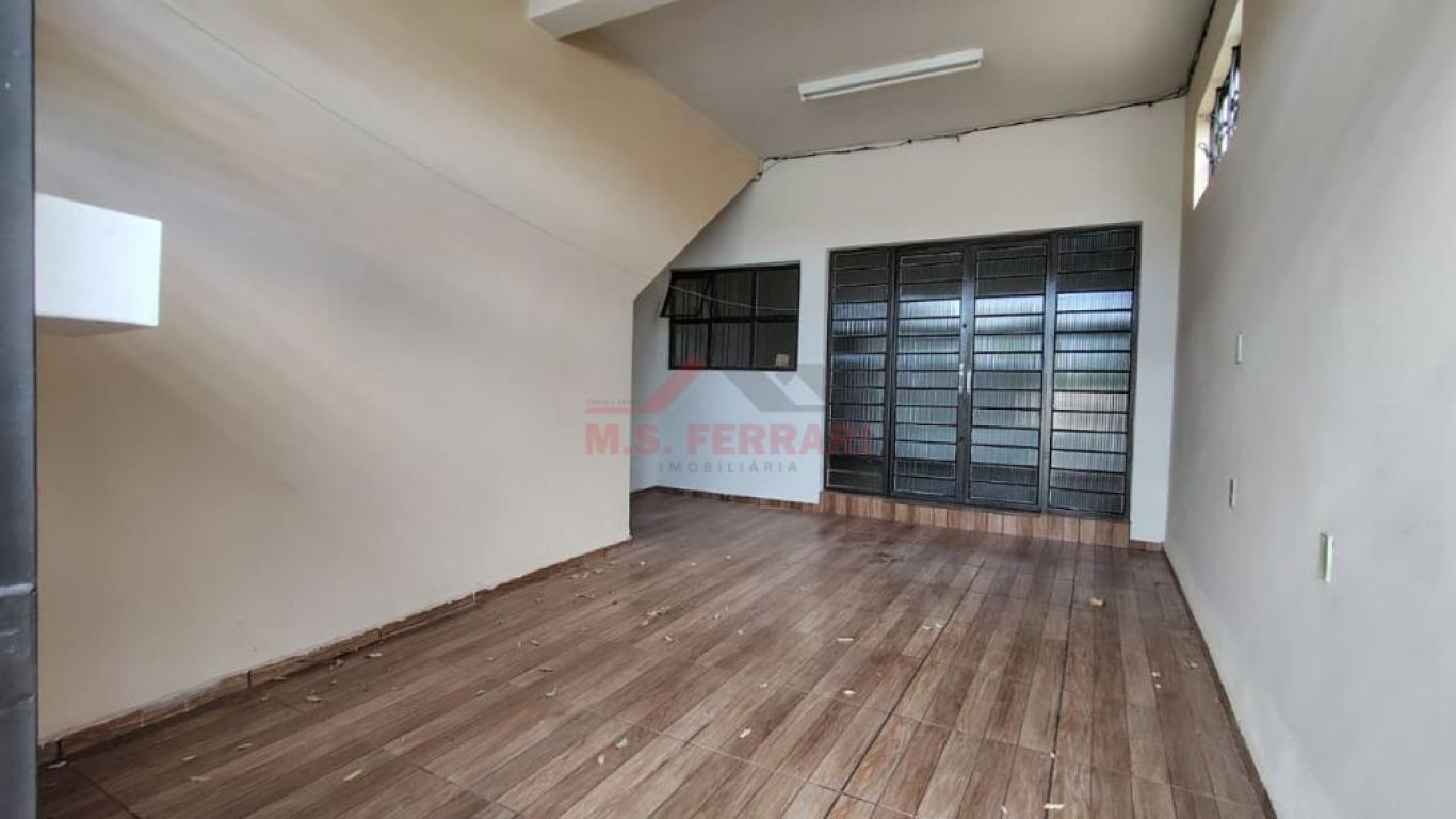 CASA NA Vila Central em Assis