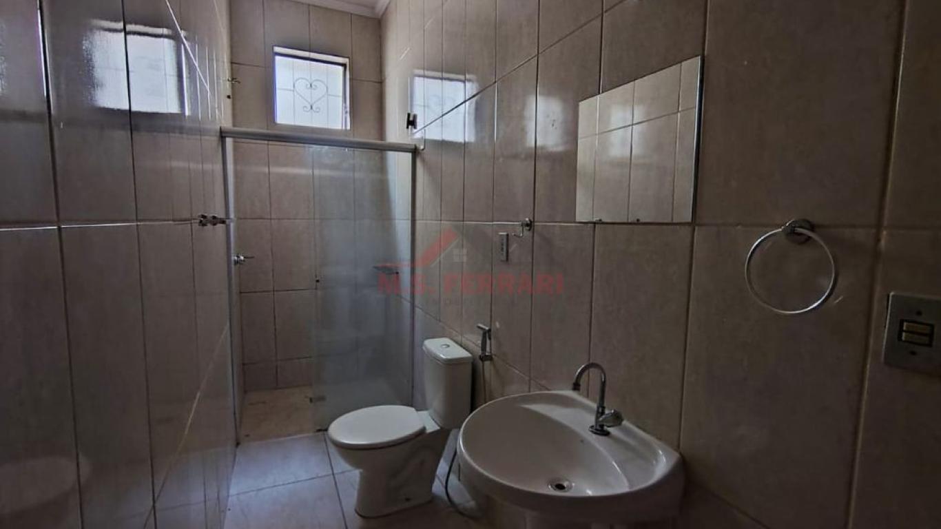 CASA NA Vila Central em Assis